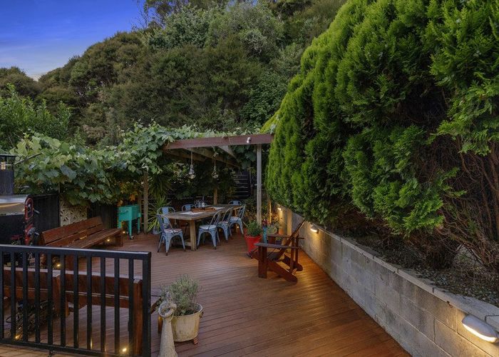  at 8 Volkner Grove, Waterloo, Lower Hutt