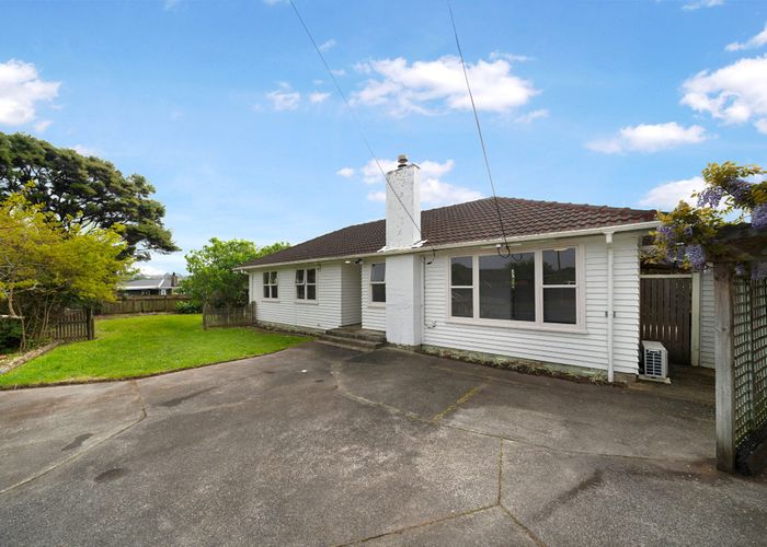  at 49 Longburn Road, Henderson, Waitakere City, Auckland