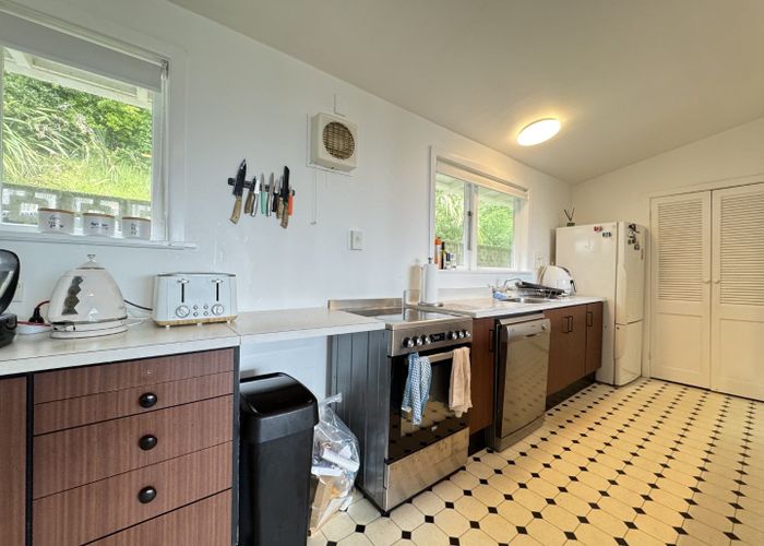  at 20 Pinnacle Street, Seatoun, Wellington