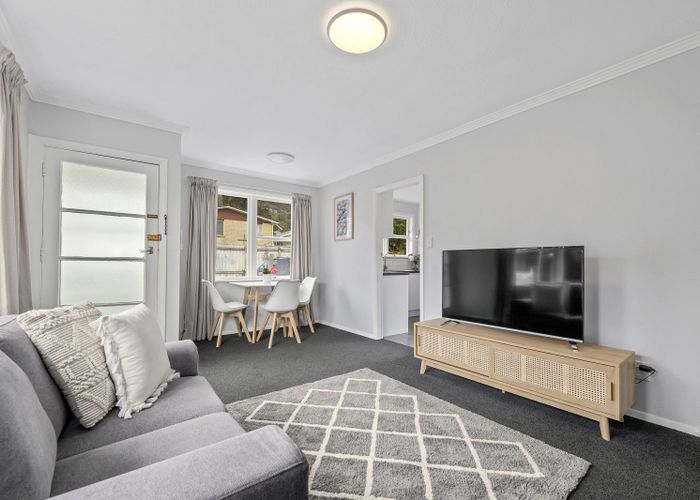  at 1/29 Hillside Drive, Maoribank, Upper Hutt, Wellington