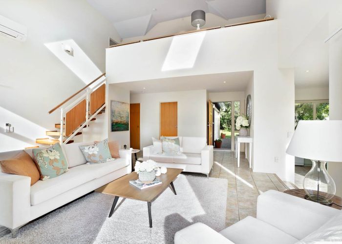 at 10B SHILOH WAY, Greenhithe, Auckland