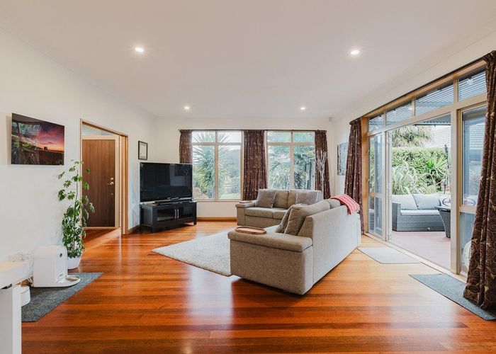  at 15 Bouvardia Avenue, Milson, Palmerston North