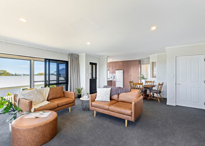  at 47 Paynters Avenue, Strandon, New Plymouth