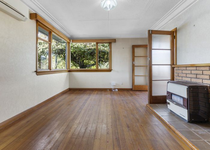  at 33 District Road, Roseneath, Port Chalmers