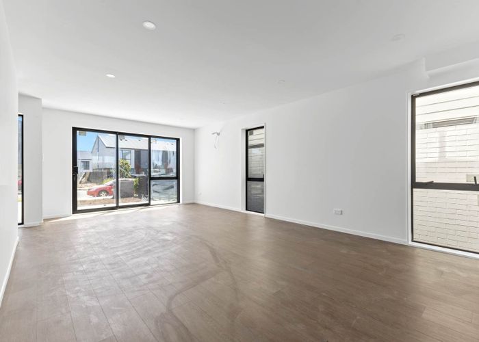  at 5 Paapaakiri Loop, Takanini, Papakura, Auckland