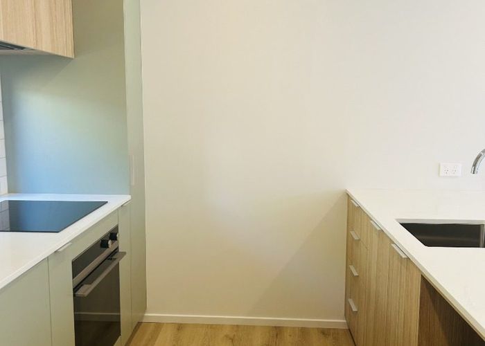  at 2/96 Colombo Street, Beckenham, Christchurch City, Canterbury