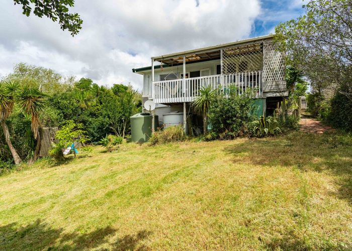 For sale 13 Settlement Road, Kaiwaka, Kaipara, Northland homes.co.nz