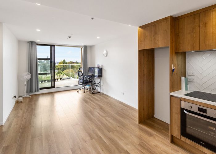 at 307/553c Glenfield Road, Glenfield, North Shore City, Auckland