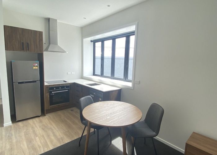  at 2/1 Queens Gardens, City Centre, Dunedin, Otago