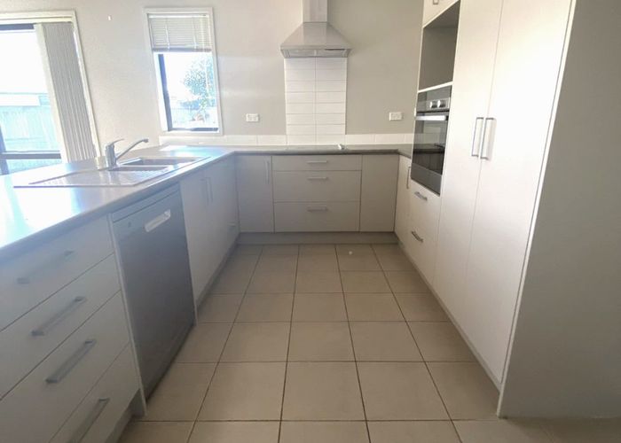  at 12 Hawtry Lane, Flagstaff, Hamilton, Waikato