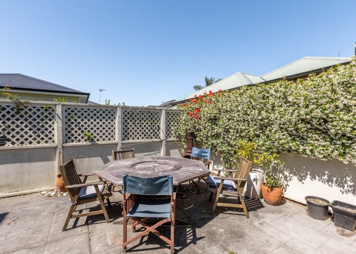  at 33 Avenue Road, Greenmeadows, Napier