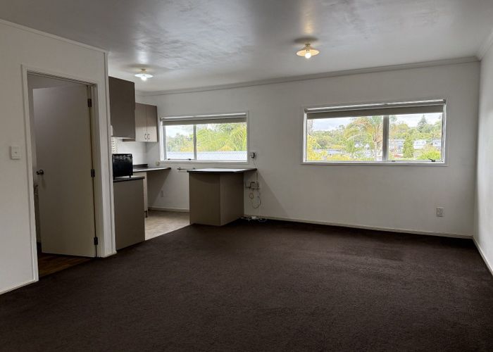  at 42 Caernarvon Street, Dinsdale, Hamilton