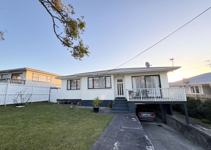  at 18 Blease Street, New Lynn, Waitakere City, Auckland