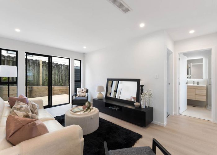  at 21B Crosby Road, West Harbour, Waitakere City, Auckland