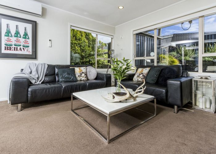  at 7 Paris Place, Birkenhead, Auckland