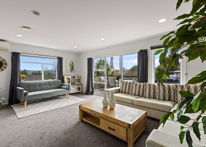  at 10 Royalty Rise, Red Beach, Whangaparāoa