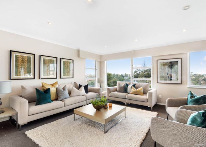  at 13 Alton Terrace, Pakuranga Heights, Auckland