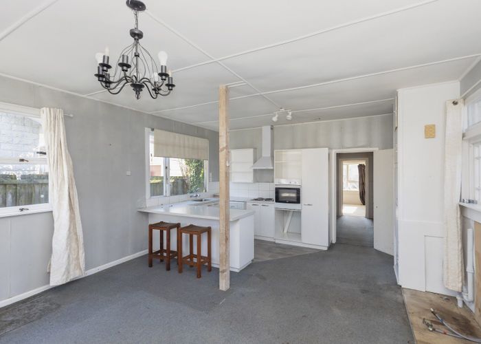  at 8 Bass Street, Woolston, Christchurch City, Canterbury