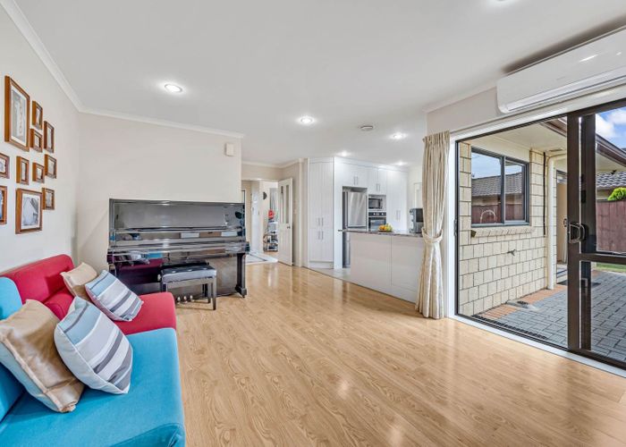  at 12 Stornaway Drive, Flat Bush, Manukau City, Auckland