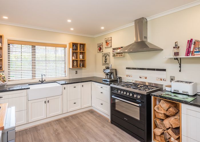  at 178 Main Road South, Raumati South, Paraparaumu
