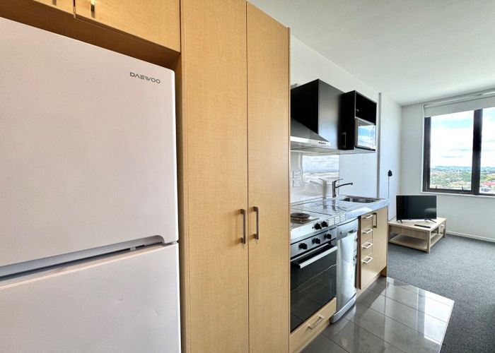  at 1110/17 Putney Way, Manukau, Manukau City, Auckland