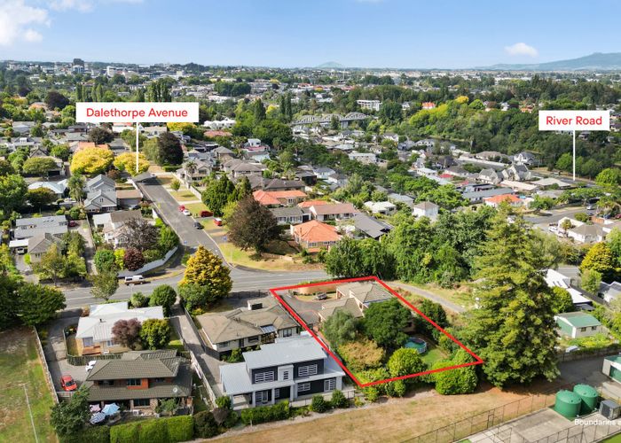  at 35 Clarkin Road, Fairfield, Hamilton