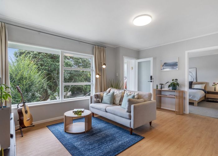  at 2/11 Lenihan Street, Northcote, North Shore City, Auckland