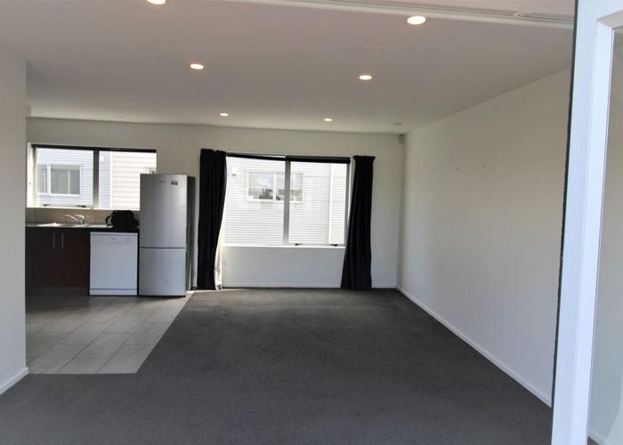  at 2/443 Hereford Street, Linwood, Christchurch
