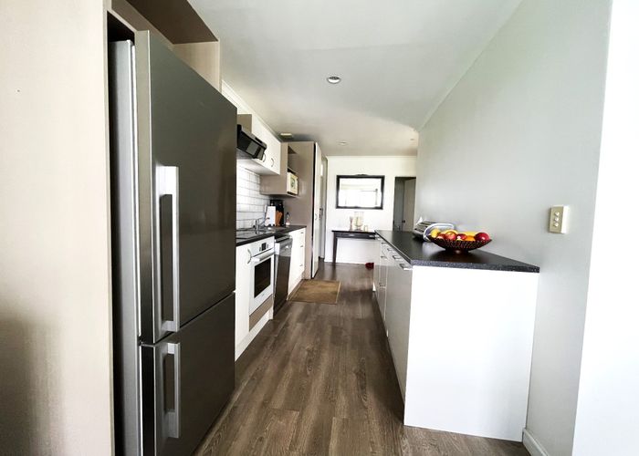  at 3AC/1 Wadier Place, Henderson, Waitakere City, Auckland