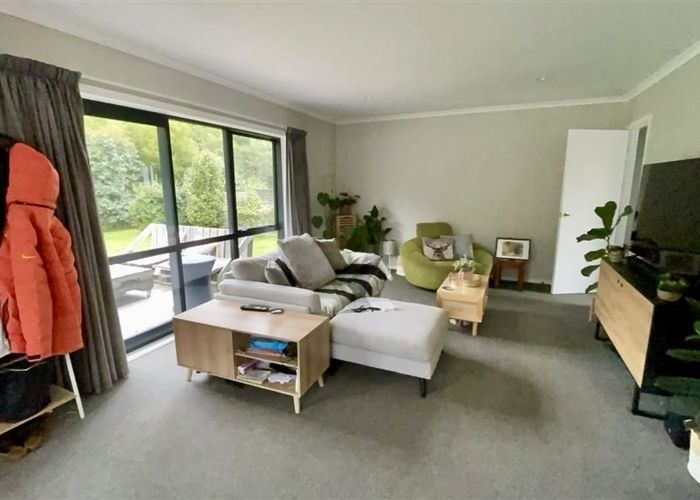  at 28 Millhaven Place, Otaki