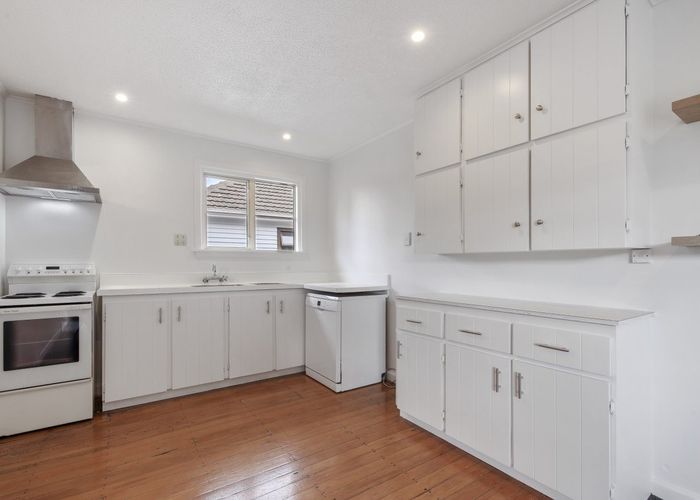  at 44 Glenfield Crescent, Mairehau, Christchurch City, Canterbury