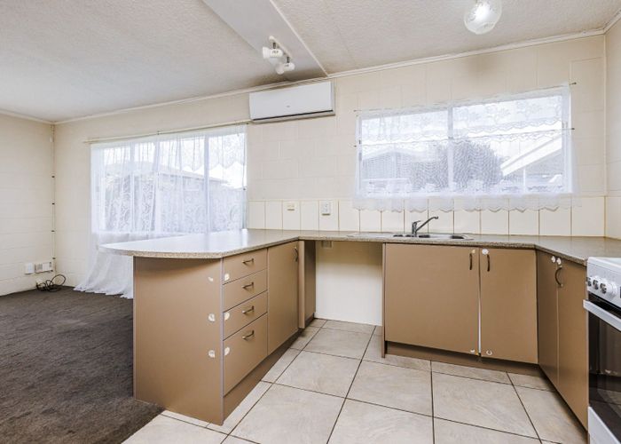  at 4/29 South Street, Papakura, Auckland