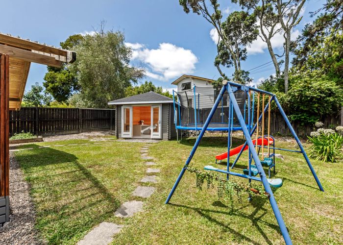  at 2/0 Glenvar Road, Torbay, Auckland