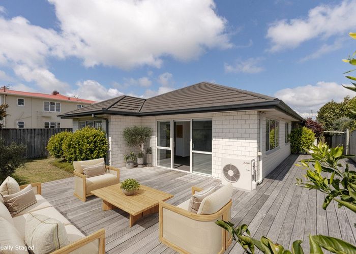  at 32E Nelson Street, Whakatane