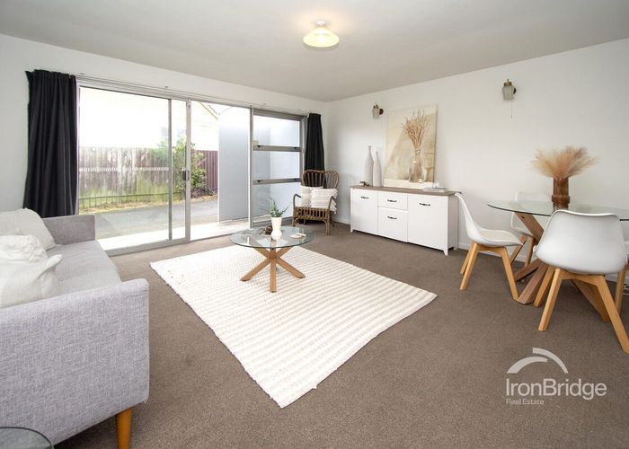  at 2/18 Hardy Street, New Brighton, Christchurch City, Canterbury