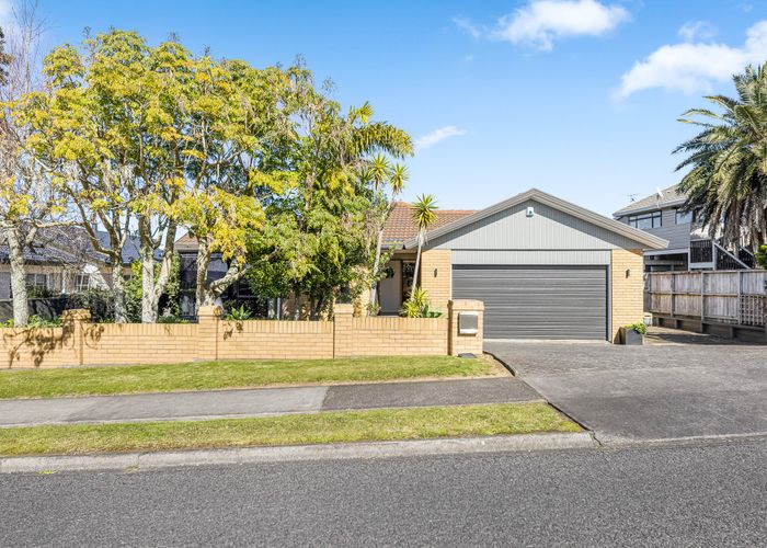  at 9 Westpark Drive, West Harbour, Waitakere City, Auckland