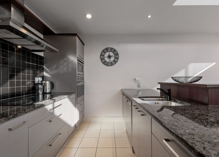  at 6/29 Third Avenue, Tauranga