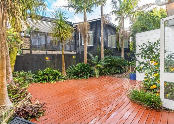  at 68B Seaview Road, Castor Bay, North Shore City, Auckland