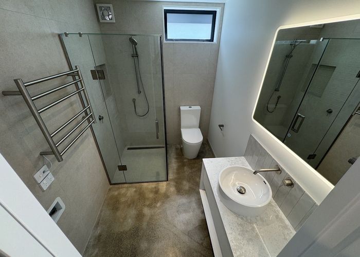  at 7b Manor Place, Point Chevalier, Auckland City, Auckland