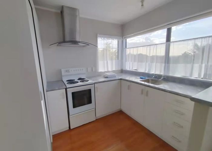  at 4A Clunie Place, Highland Park, Manukau City, Auckland