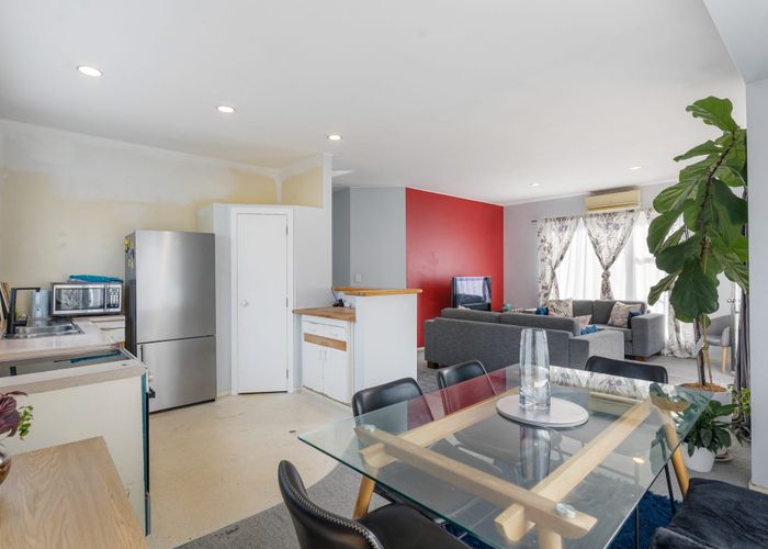  at 3/26 Fifth Avenue, Mount Albert, Auckland