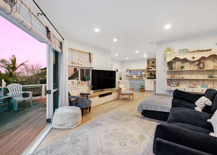  at 61 Stanmore Bay Road, Stanmore Bay, Whangaparaoa