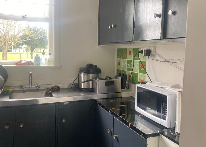  at 1/142 Buckland Road, Mangere East, Manukau City, Auckland