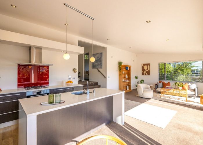  at 27 Ocean Road, Surfdale, Waiheke Island, Auckland