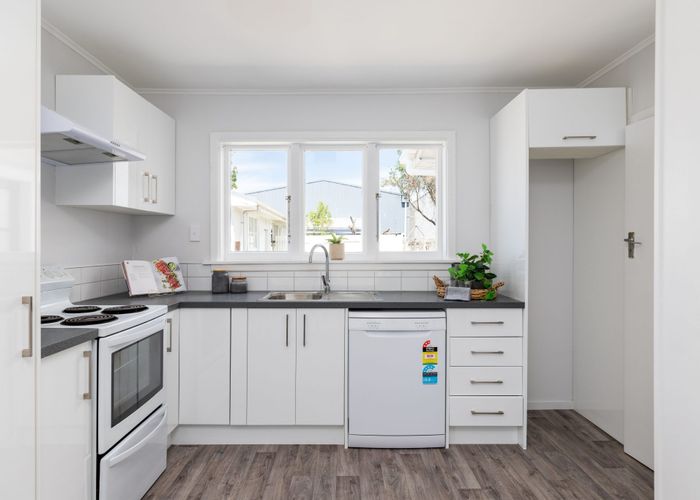  at 52 Laurence Street, Waltham, Christchurch