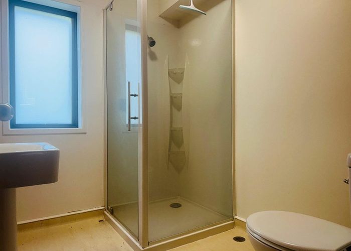  at 4/1510 Great North Road, Waterview, Auckland City, Auckland