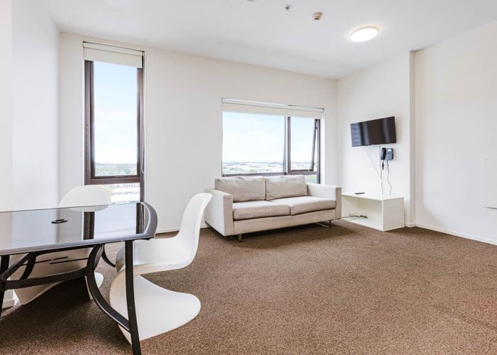  at 1111/17 Putney Way, Manukau, Manukau City, Auckland