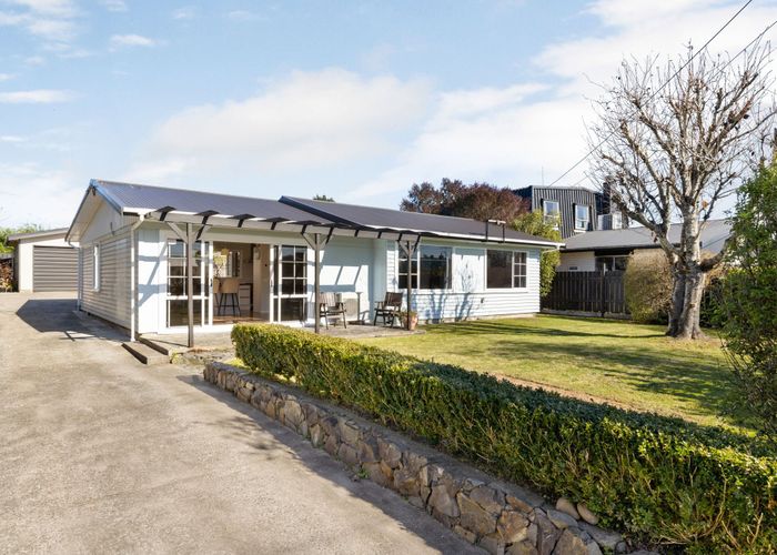  at 25 English Street, Saint Andrews, Hamilton, Waikato