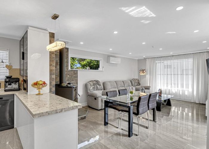  at 172 Avonhead Road, Avonhead, Christchurch