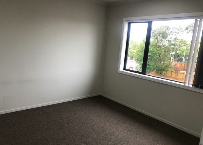  at 4/2 Rosalind Street, Deanwell, Hamilton, Waikato